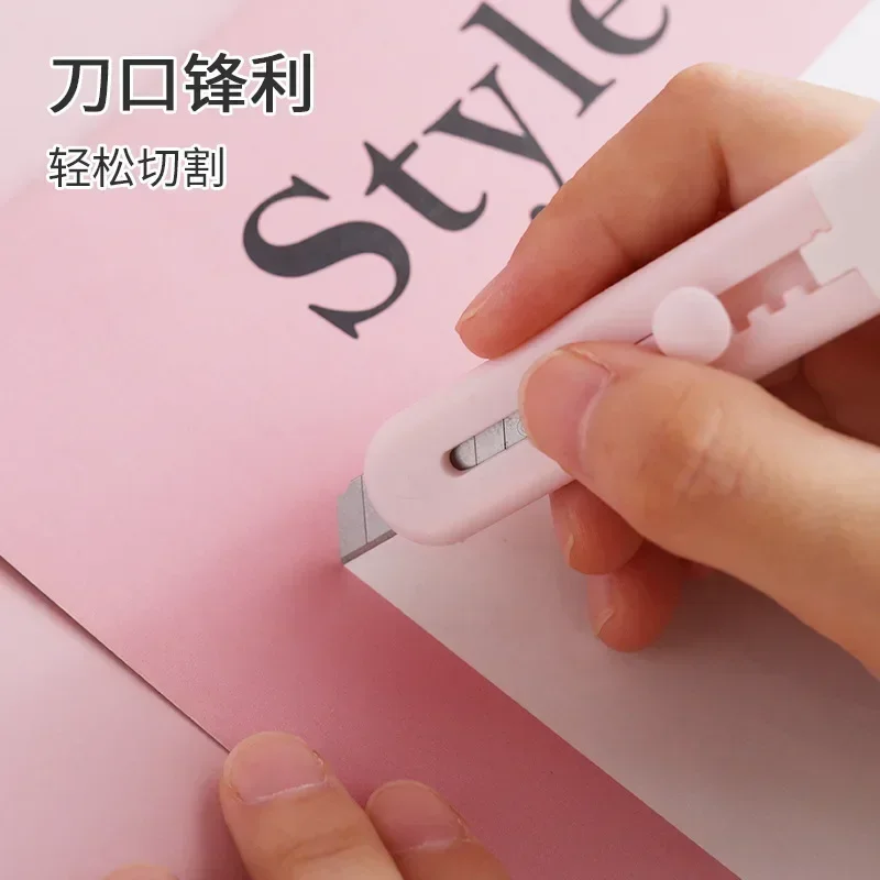 2pcs Kawaii Mini Pocket Cat Paw Art Utility Knife Express Box Knife Paper Cutter Craft Wrapping Refillable Blade Stationery