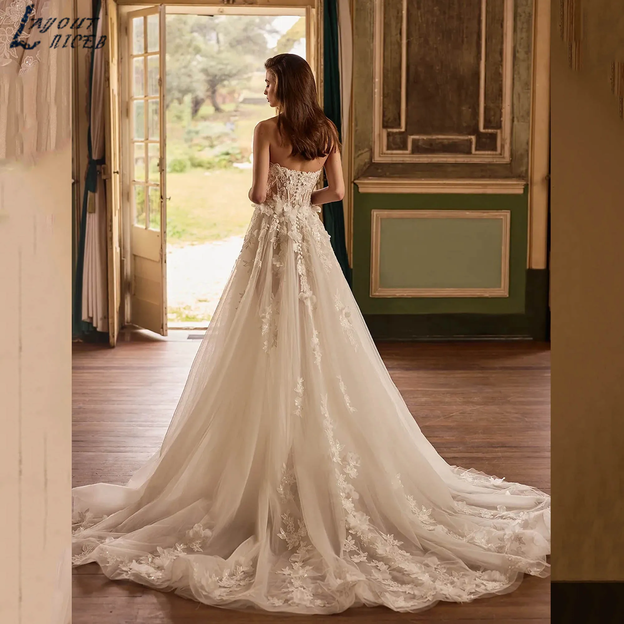 Romantic A-line Tulle Gowns For Bride Strapless Backless Appliques Wedding Dress 3/4 Sleeves Luxury vestidos de novia Customized