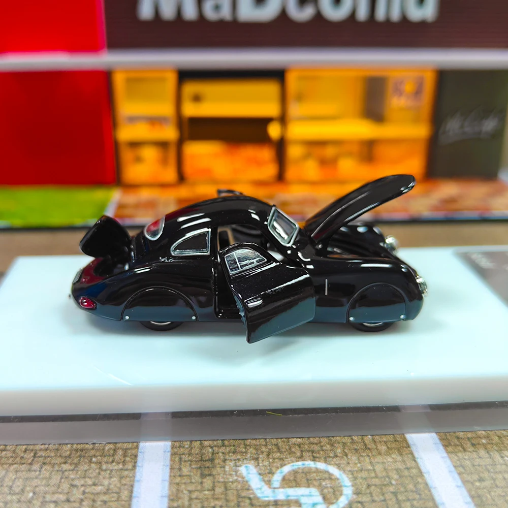 نموذج Oldtime 1:64 TYPE64 1939 نموذج سيارة معدني أسود