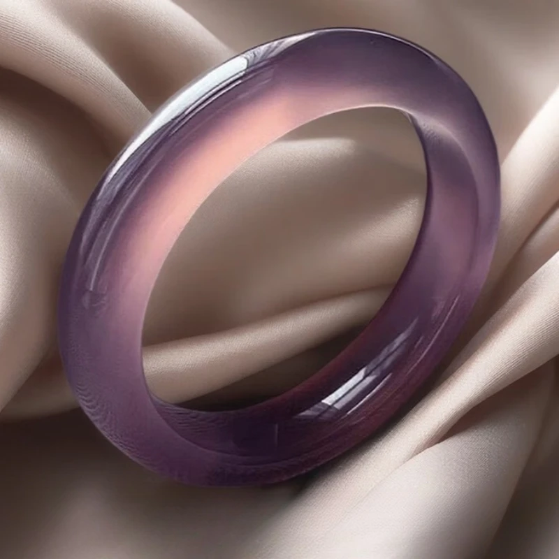 

The New High Ice Purple Agate Jade Bracelet, A Fashionable and Elegant Daily Accessory