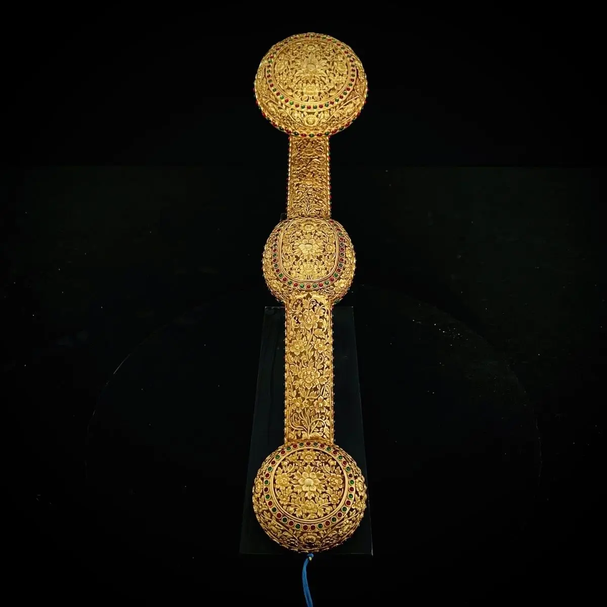 High relief hollow gilt Ruyi collectible ornament antique entrance ornament