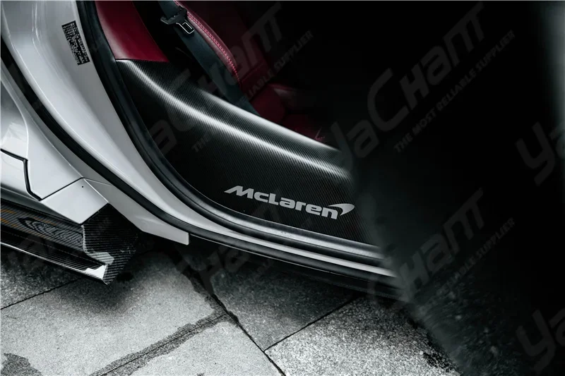 

Накладки на пороги из сухого карбона DCF в стиле MWD для McLaren GT 2019-2022 годов выпуска