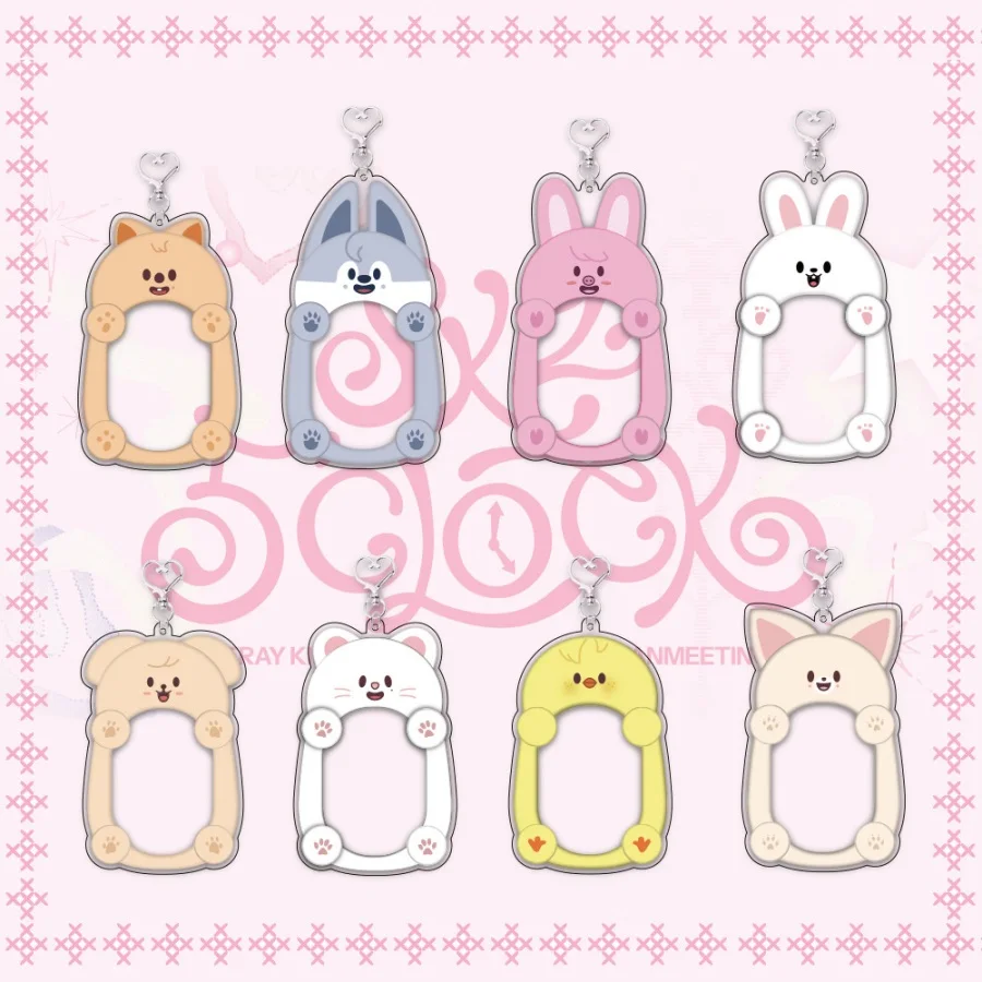 

Брелок-фоторамка SKZ KPOP STAY (может вместить маленькие карточки размером 5,5 * 9 см, с защитной пленкой на поверхности, снимается перед использованием)