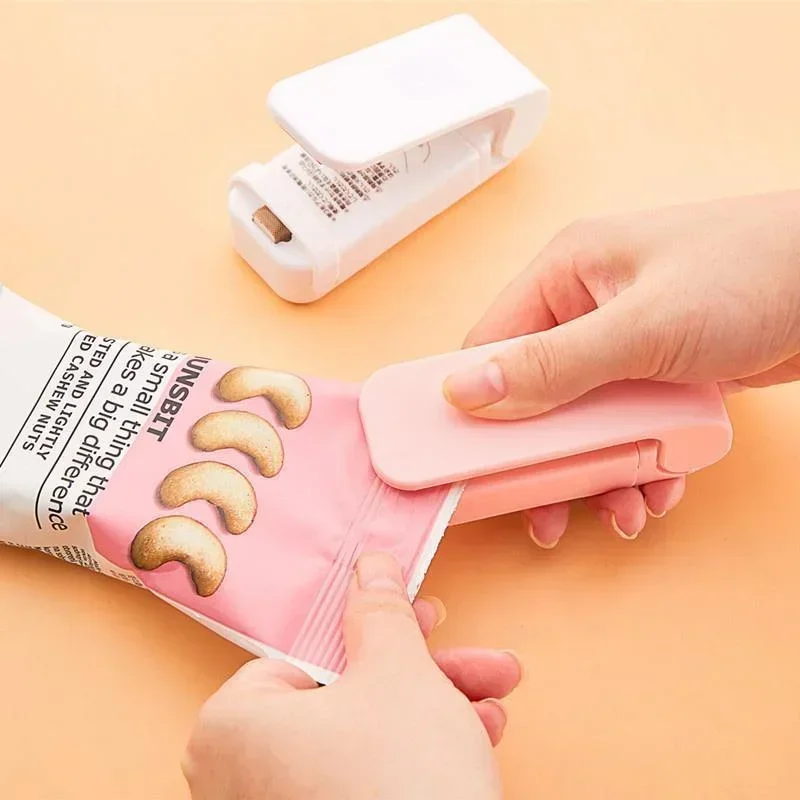 Packaging Heater Bag Sealer Mini Sealing Machine Heat Sealer Plastic Bags Cell Snacks Tweezers for Food Bags Foil Welding
