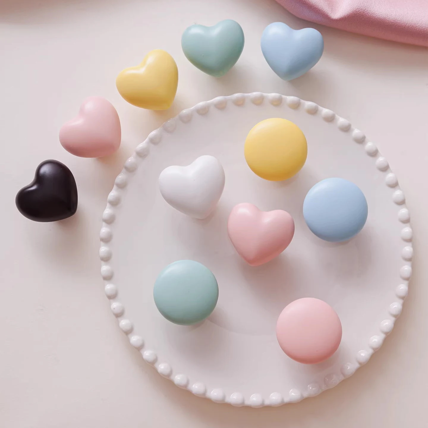 Colorful Ceramic Cabinet Handles For Children's Room Cute Drawer Round Knobs Heart Shaped Wardrobe Pulls Furniture Hardware1 Pc