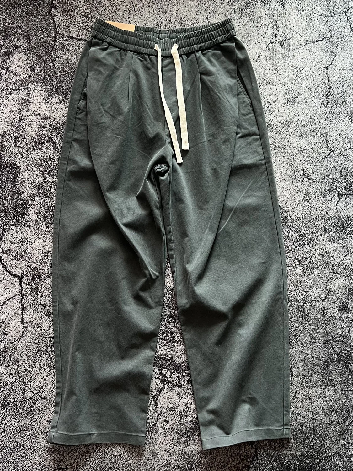 

Comfortable Elastic Waist Wide Leg Pants Loose Fit Pure Color Casual Trousers Simple Versatile Loose Leggings Trendy Men's Cl...