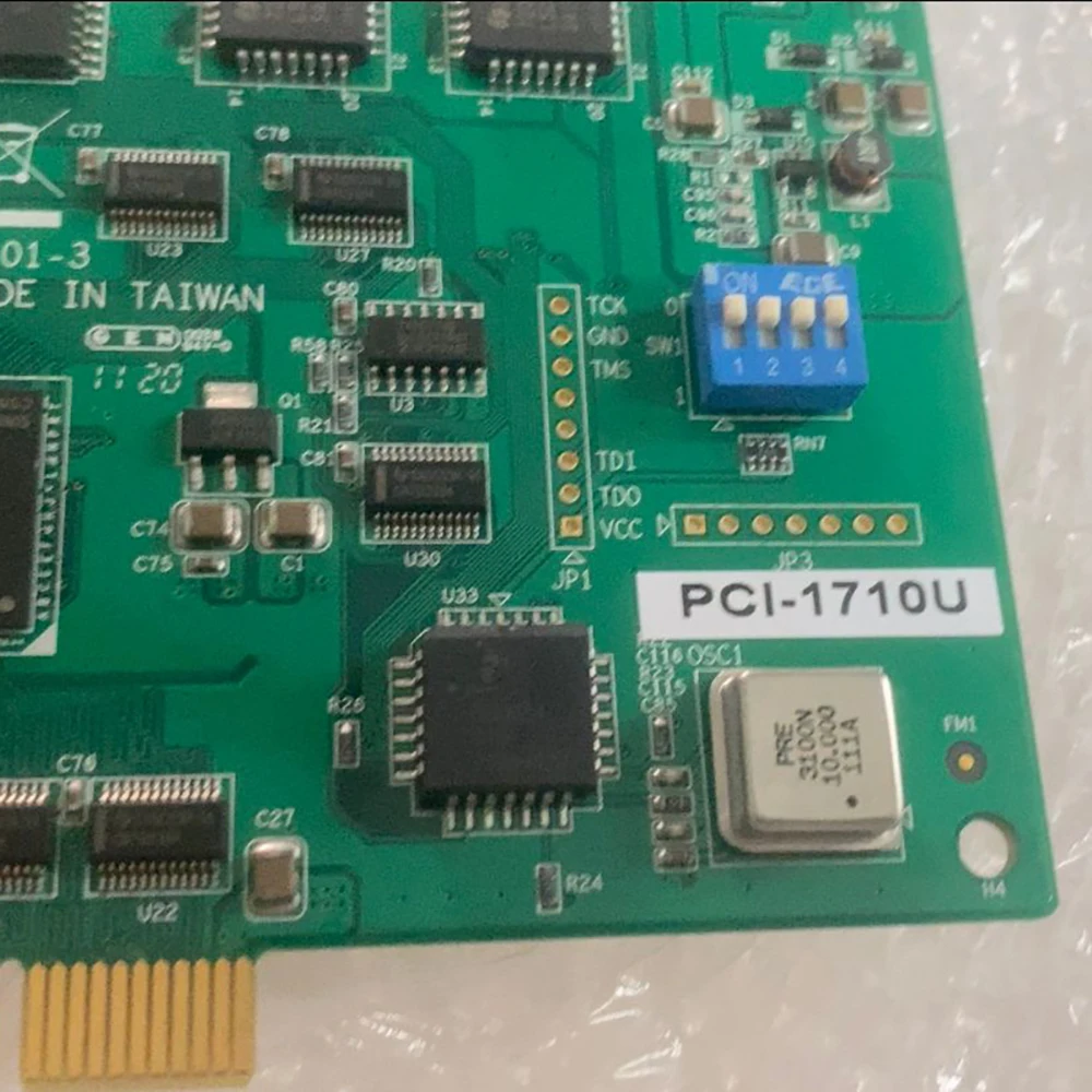 Placa de aquisição de dados multifuncional PCI-1710U D1