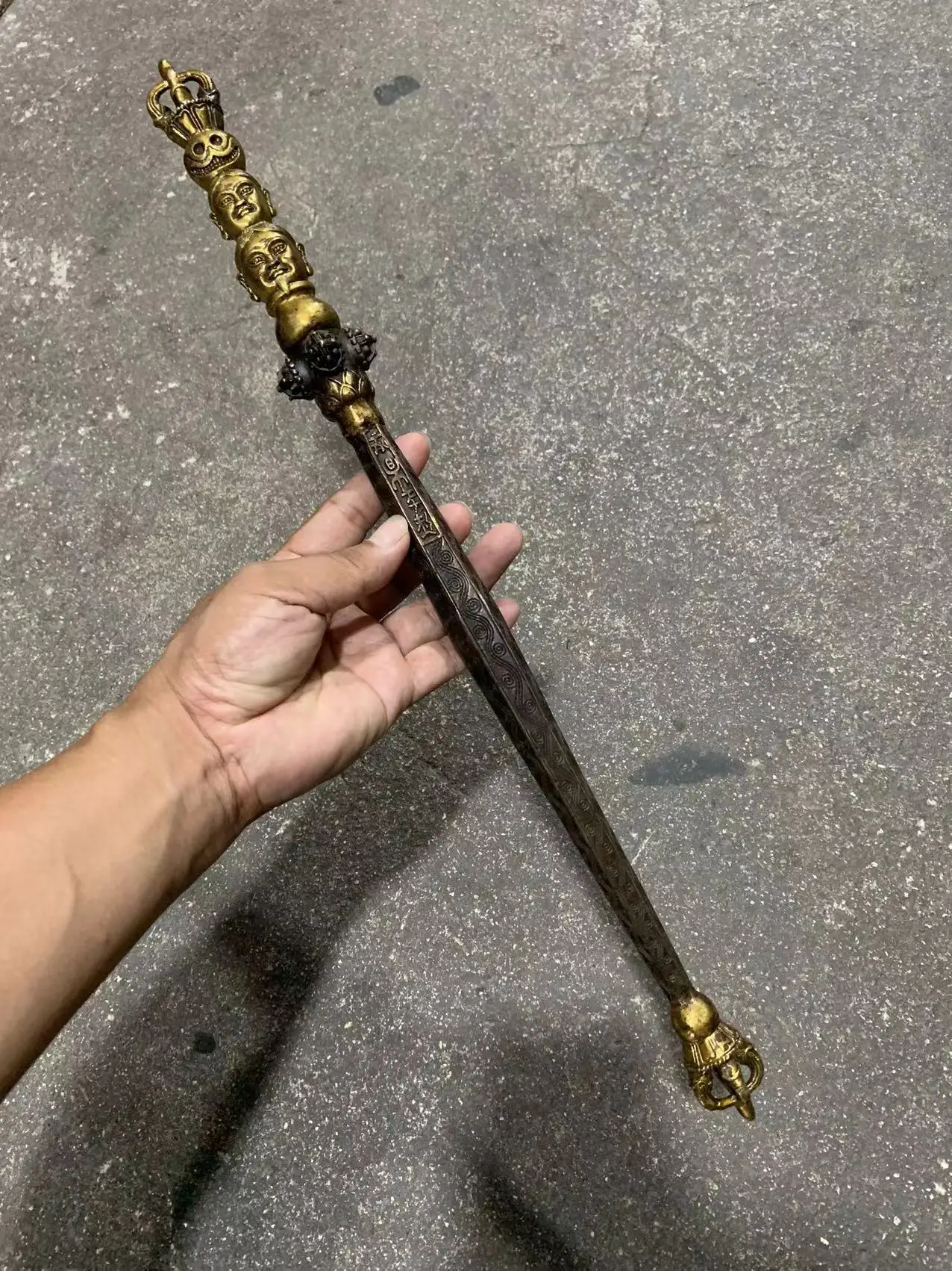 Rare Old Tibet copper the magic  to drive away the devil statue