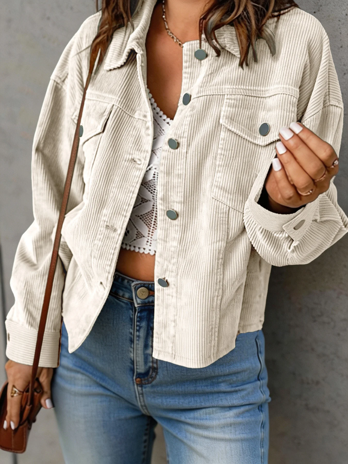Women Cropped Corduroy Jacket Lapel Long Sleeve Button Down Shacket with Chest Pockets Casual Loose Coat
