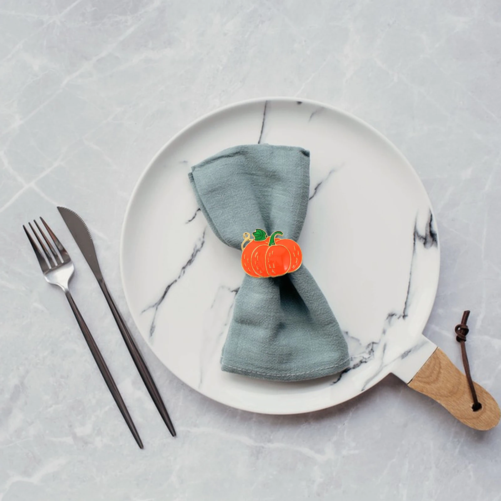 

4Pcs Pumpkin Napkin Rings Fall Decorations Alloy Holders Smooth Metal Delicate Color Table Bottle Cake Holiday Party