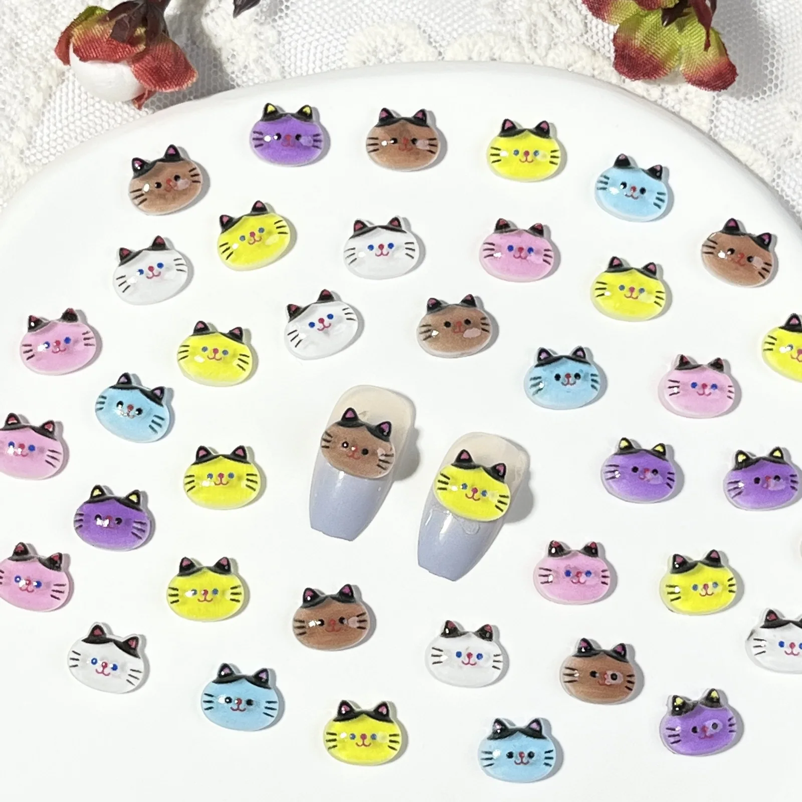 20pcs miniso colorful cat head cartoon nail charms for diy nail making cute mini resin flatback nail art decoreation