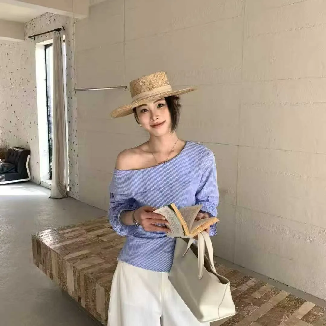 

Spring 2026 Korean Style Women's Shirt Slim Fit Diagonal Shoulder Stripe Design Fashionable Versatile Small Woman Personality...
