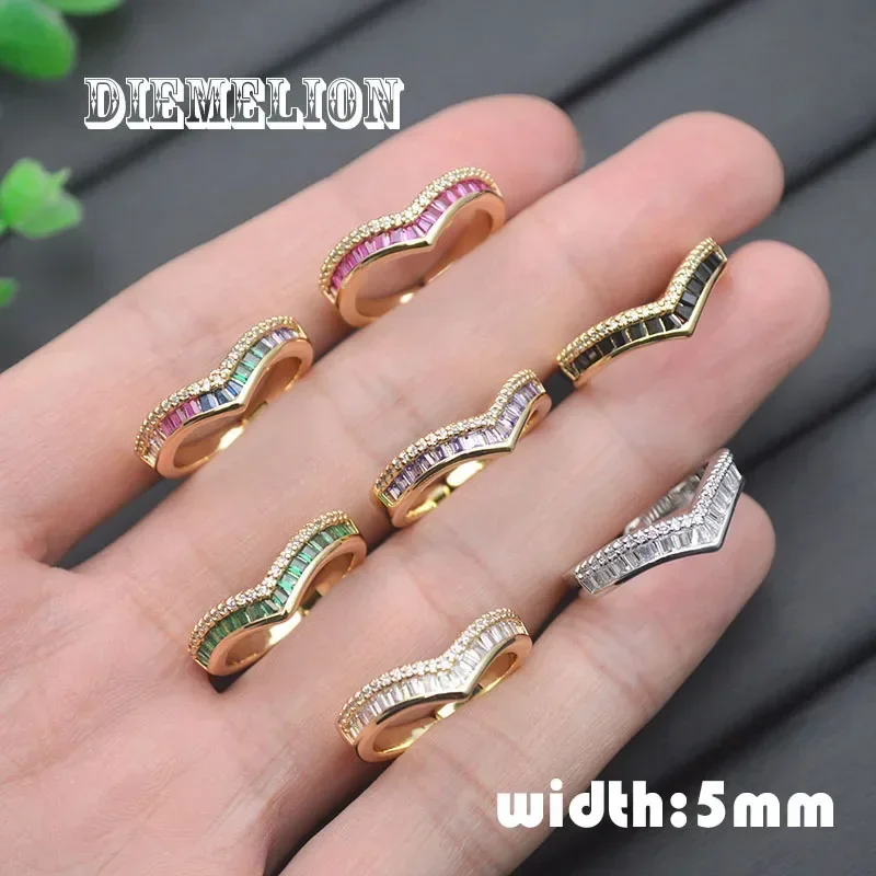 

5Pcs Beautiful V Shape Rainbow Zircon Rings 18K Gold Plated Stackable Engagement Rings for Women Anniversary Gift Wholesale