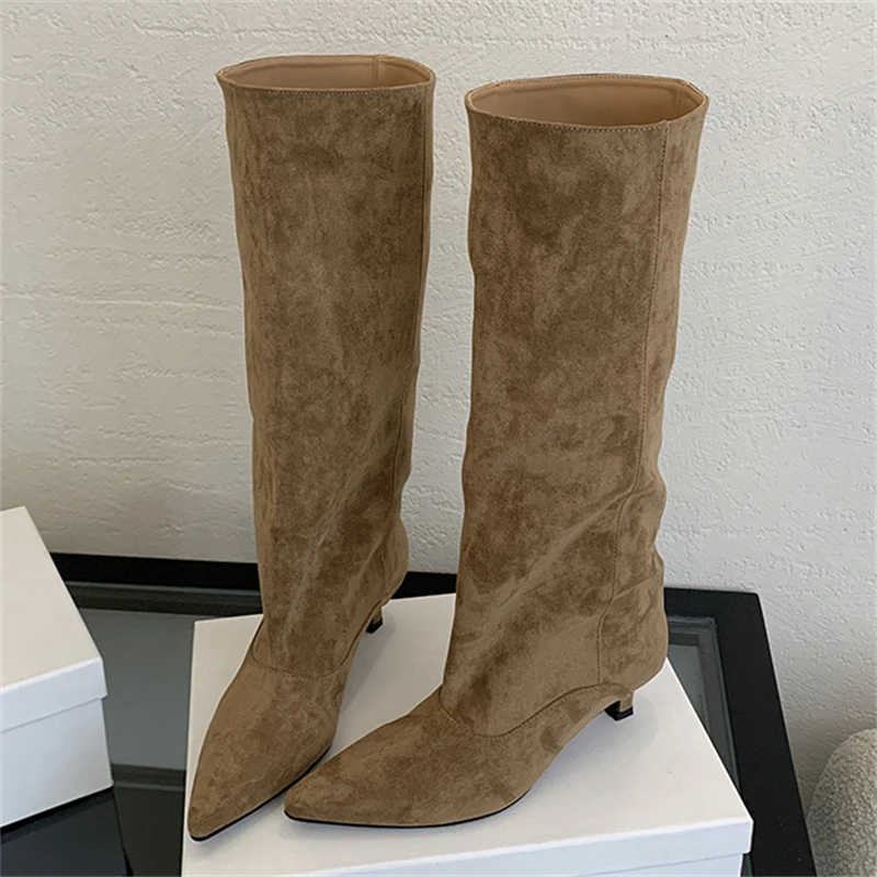 

2025 г. женские высокие сапоги, уличная обувь на низком каблуке, сапоги до колена без шнуровки с острым носком, лаконичные женские длинные сапоги Botas Femininas