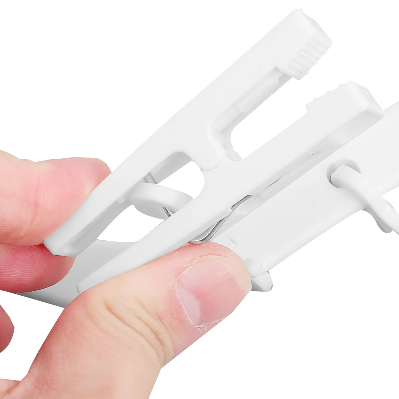 

Clothes Hanger 18-Clip Windproof Drying Rack Space Saving Closet Organizer Small Hanger Storage for Socks Clothes