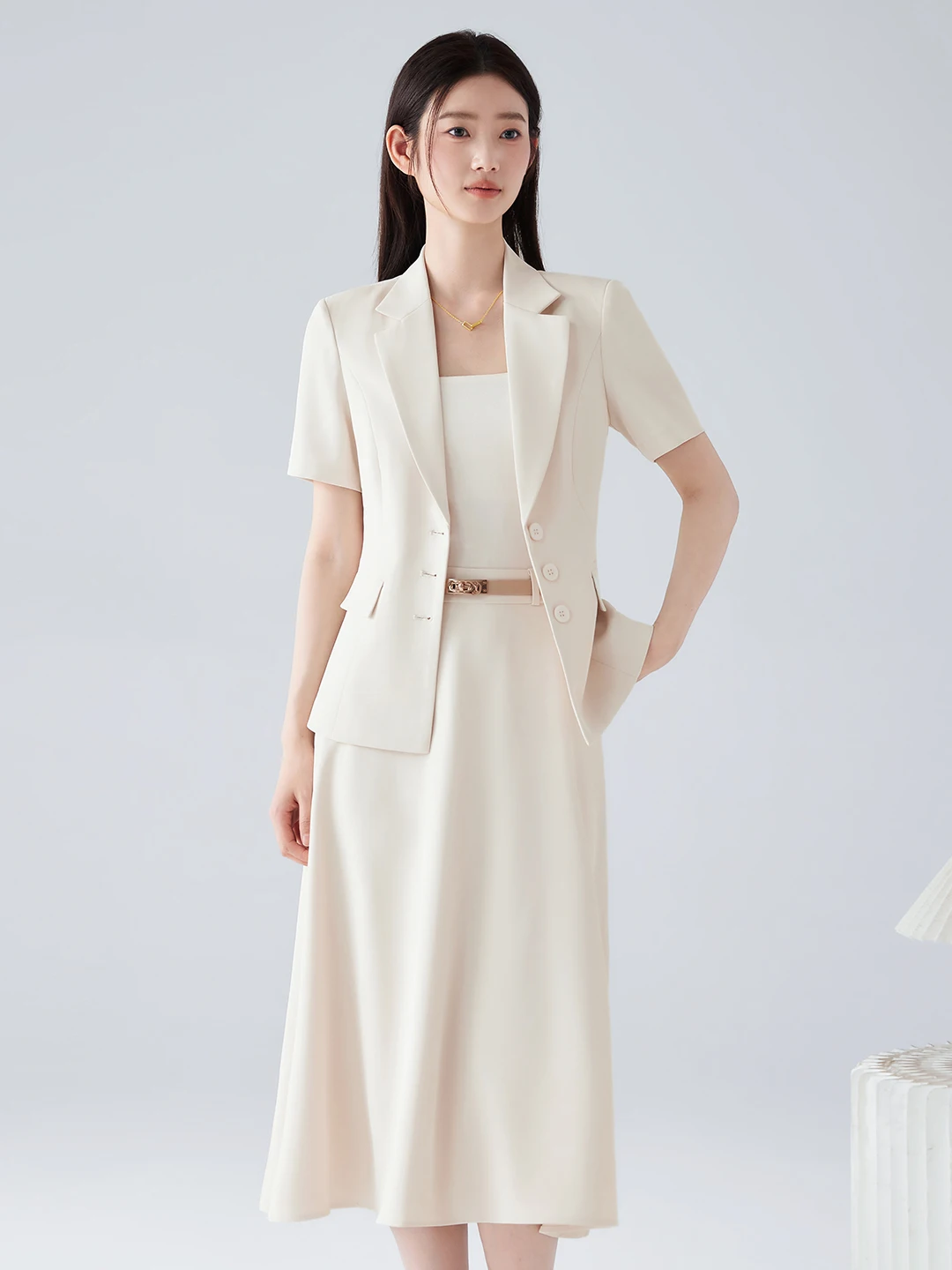

Beige Women's Suit Set Casual Formal Interview Outfit Career Professional Jacket Commute Style Polyester Material Short Sleeve