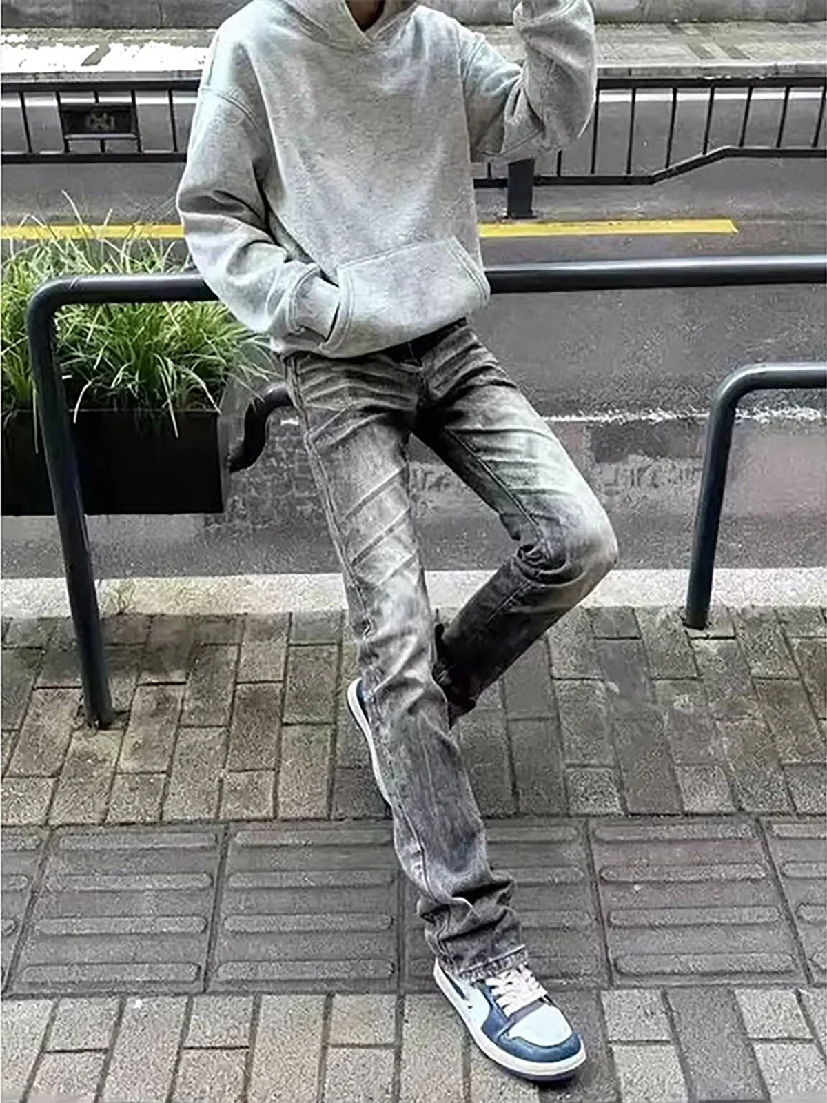 Slim Fit Men's Jeans  Lightning Pattern Bow Knife Flared Pants Youthful Casual Straight Leg Standard Fit Autumn Jeans