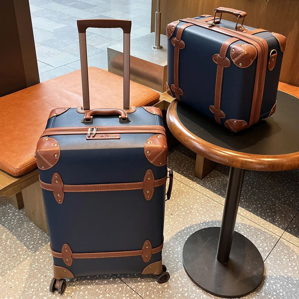 

Vintage Blue Leather Business Luggage 20in Carry-On + 24in Checked Travel Suitcase Spinner Wheels TSA Lock College Style Unisex