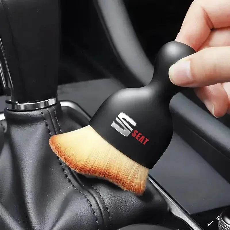 Car badge dust brush internal details hollow ventilation cleaningfor Seat Cupra Leon 5f Ibiza 6l 6j Leon 1p Cushion Altea