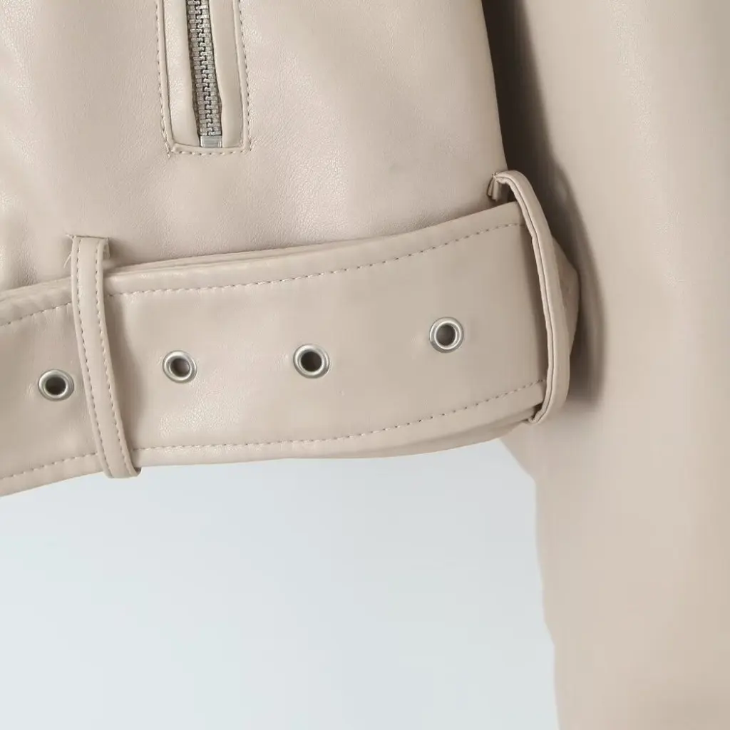 Damska modna kurtka motocyklowa ze skóry, styl europejsko-amerykański, hurtowa, z efektem postarzenia, na jesień.