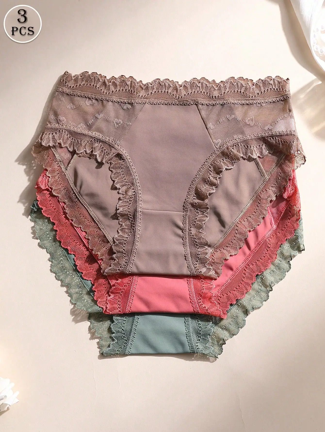 

3-Pack Women's Lace Trim Low-Waist Seamless Panties Soft Breathable Daily Wear