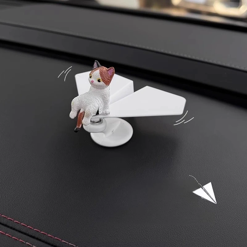 Ornamentos engraçados para decoração de interiores de carro Gato fofo 360 °   Gadgets giratórios da decoração do painel do avião auto para acessórios 