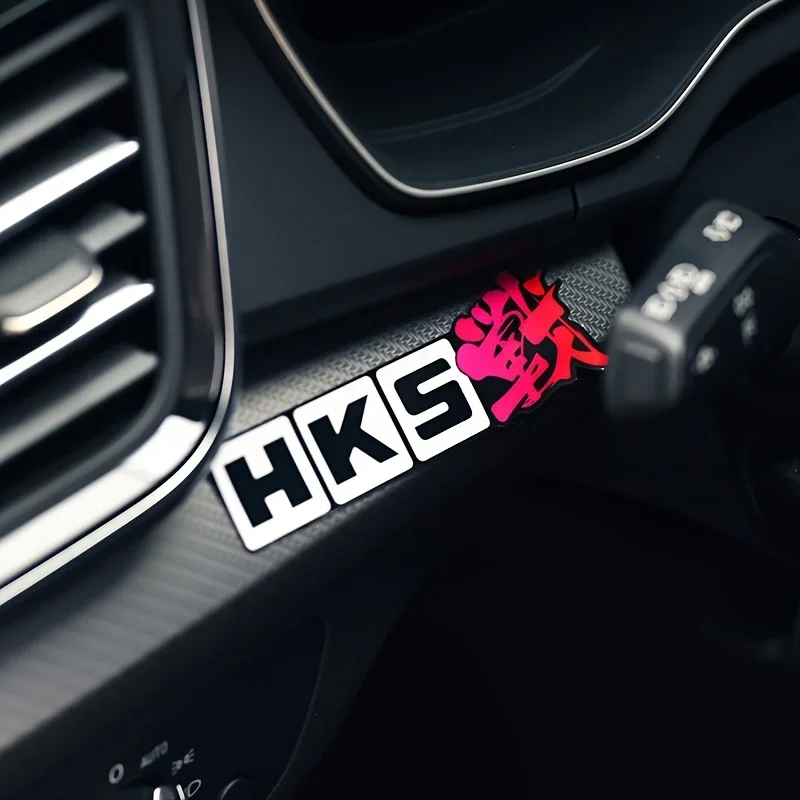 1 pegatina elegante "HKS" para salpicadero de coche, ordenador portátil, botella de agua, decoración fresca para afinar JDM y entusiastas del automóvil