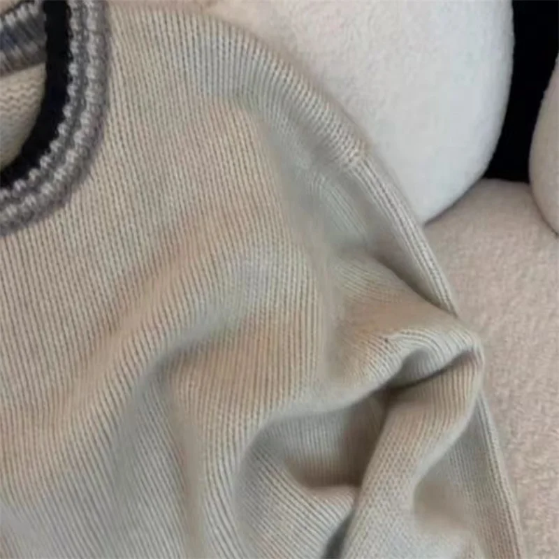 European goods winter new women's casual Joker simple sweater senior niche wear cashmere tops.