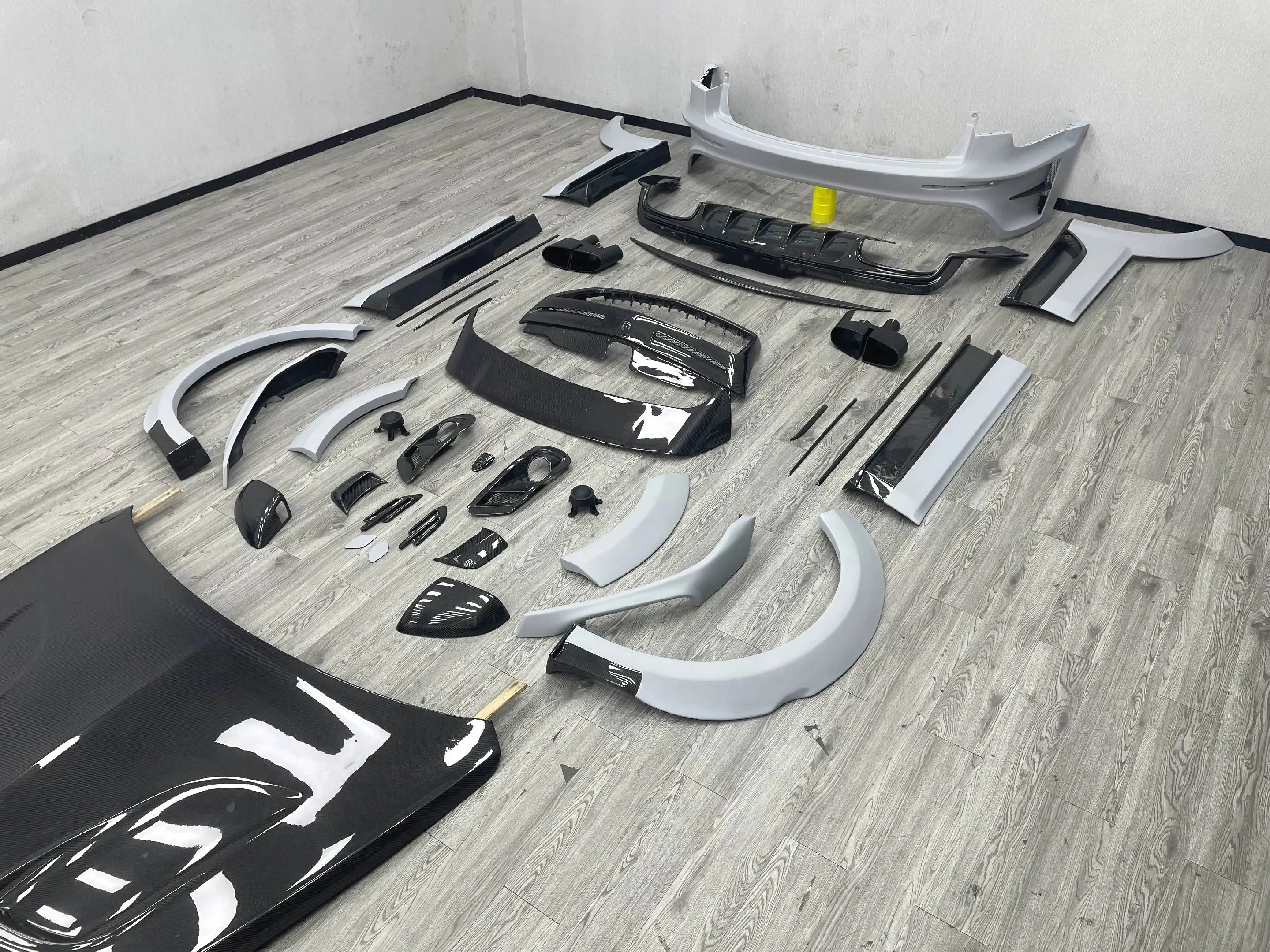For Bentayga Includes Front Bumper Grille Wheel Eyebrow Side Skirts-All New MSY Style High Quality Carbon Fiber Body Kit
