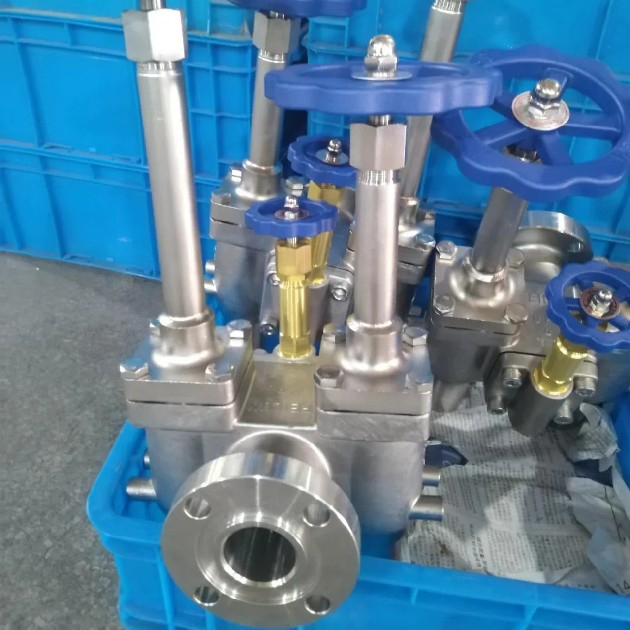 

DJC-40 Cryogenic Combined Filling Valve for Liquid Gas tank with Flange