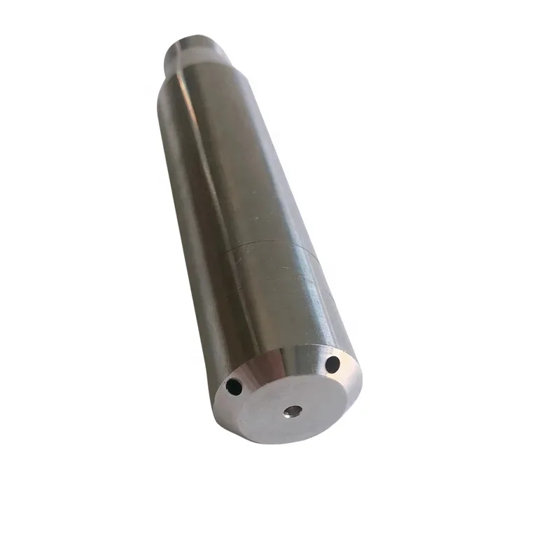 2025 hot sale Intelligent IOT system reliable water level sensor built-in digital temperature sensor compensation device piezome