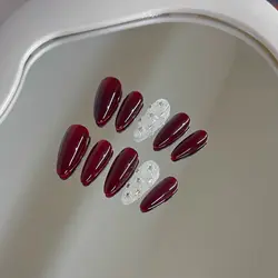 Luxury Handmade Almond Press on Nails Vintage Red Diamond Design Reusable False Nails Acrylic Full Cover Nail Tips Nail Art