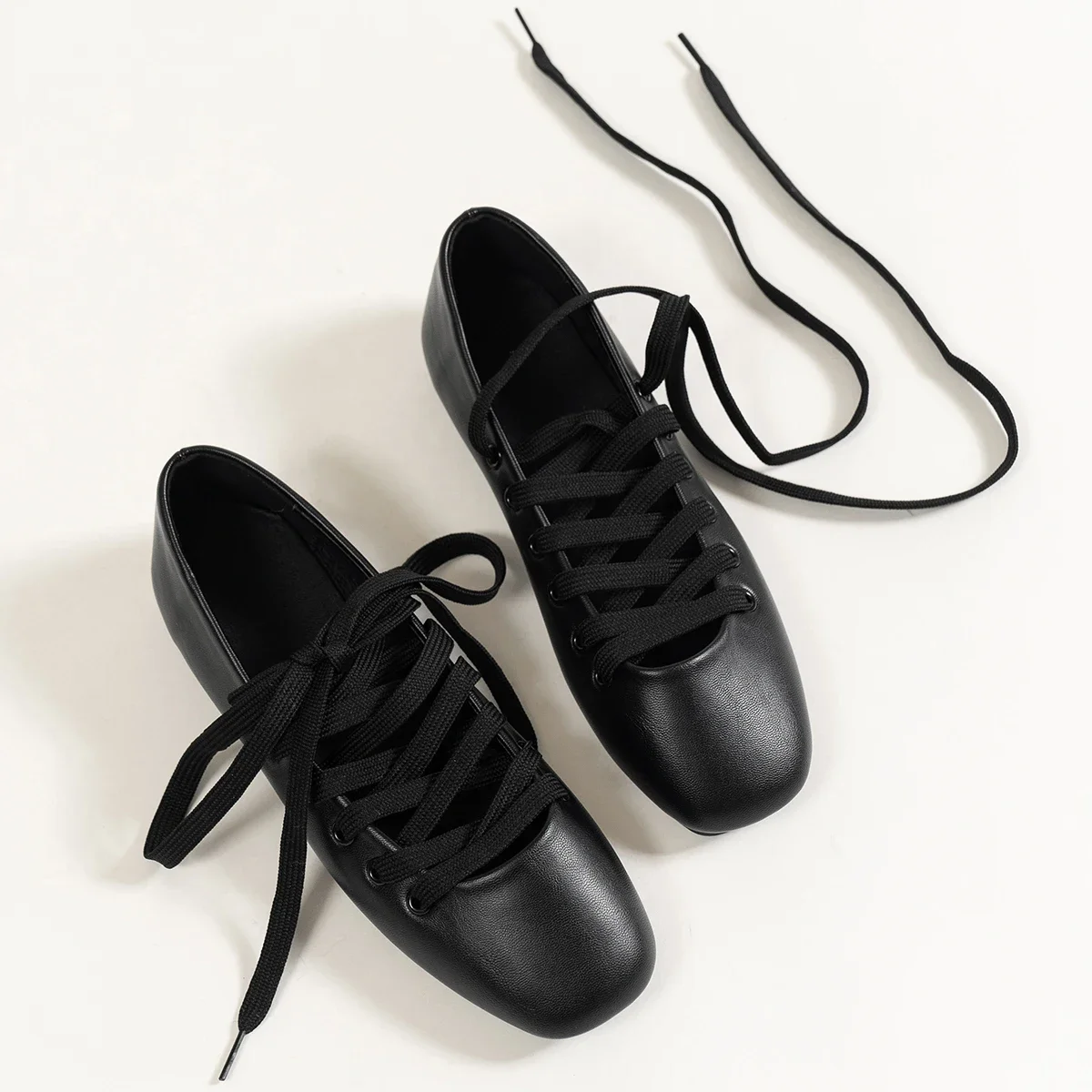 Outdoor Elegant Lightweight Lace Up Shoes Women Casual Ankle Strap Comfortable Square Toe Flats loafers 2024 Shoes for Women