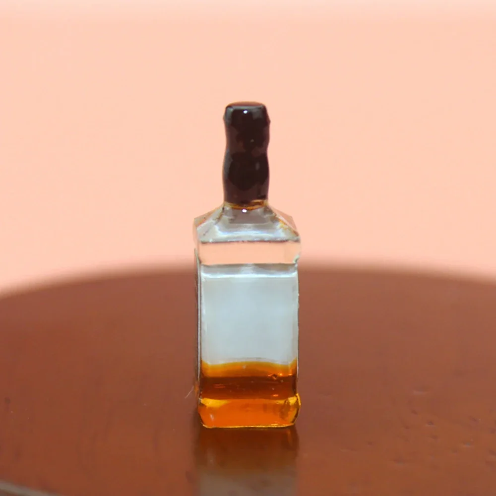 1Pcs 1/12 Dollhouse  Accessories Mini Resin Whisky Bottle Miniature Wine Bottle Model for Doll House Home Decoration ob11 bjd