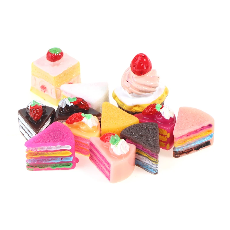 ドールハウスミニチュアおもちゃアクセサリー、キッチンおもちゃ、イチゴケーキ、1:12、5個