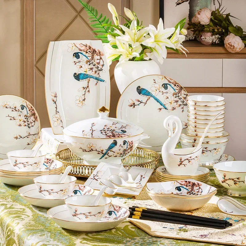 

70 шт., современный европейский набор посуды, высококачественная миска из костяного фарфора, обеденная тарелка, кухонная тарелка, палочки для еды, набор ложек, набор посуды