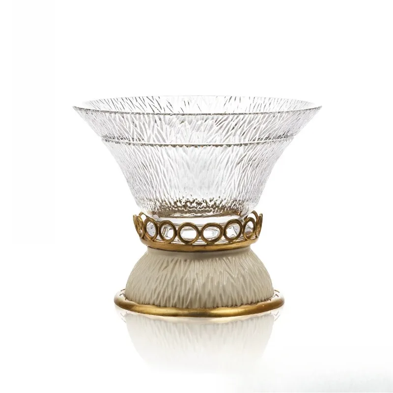 Imported crystal glass fruit plate, living room coffee table, household snack plate, creative and exquisite ornament