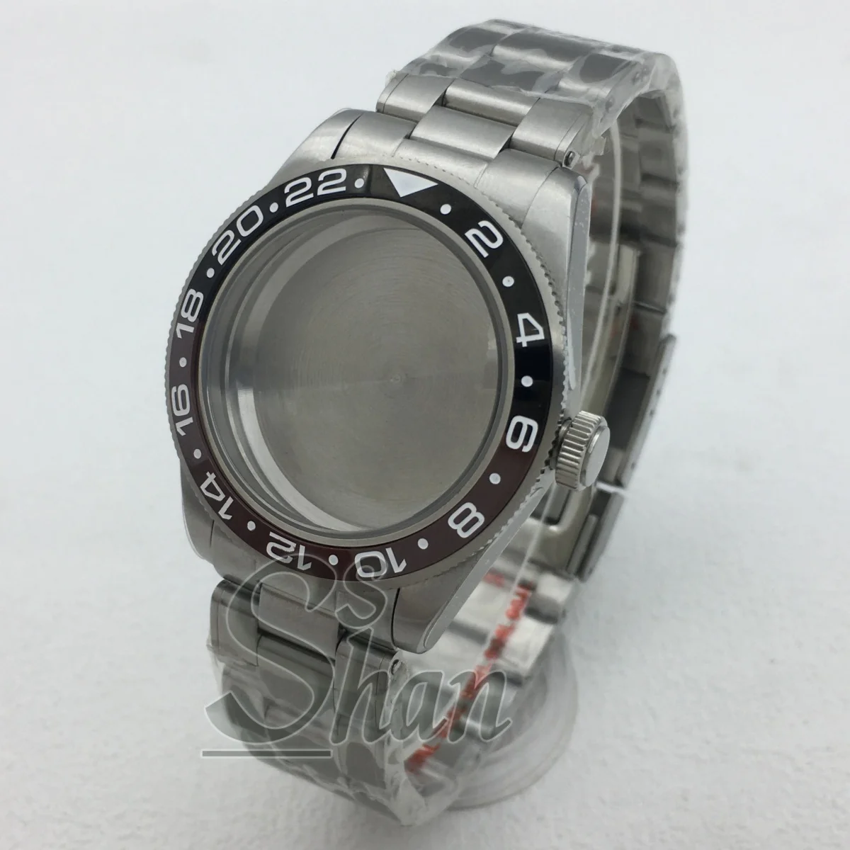 

39mm silver stainless steel case dome sapphire glass is suitable for the components of the NH34 NH35 NH36 ETA2824 PT5000 movemen