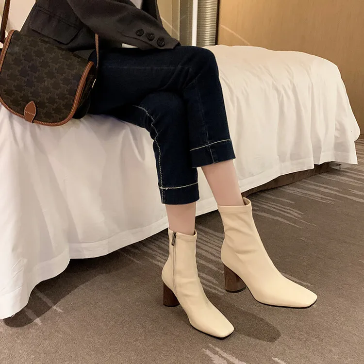 2023 New Korean Version Square Headed Short Boots Women's Simple Thick Heel Elastic Boots Short Sleeve Temperament Slim Boots