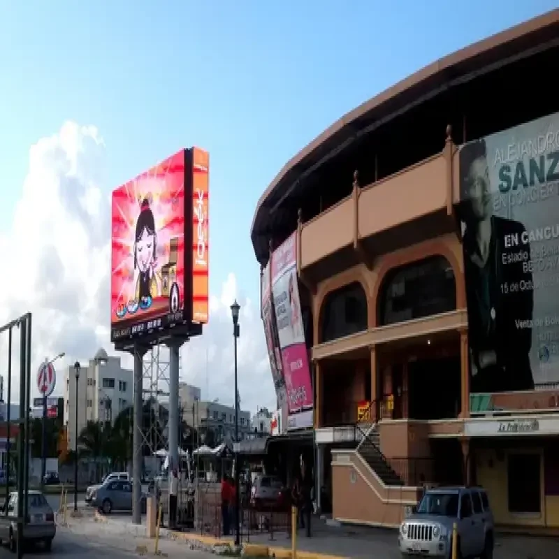 Custom Weatherproof Outdoor LED DisplayOudoor P8 Display For Advertising