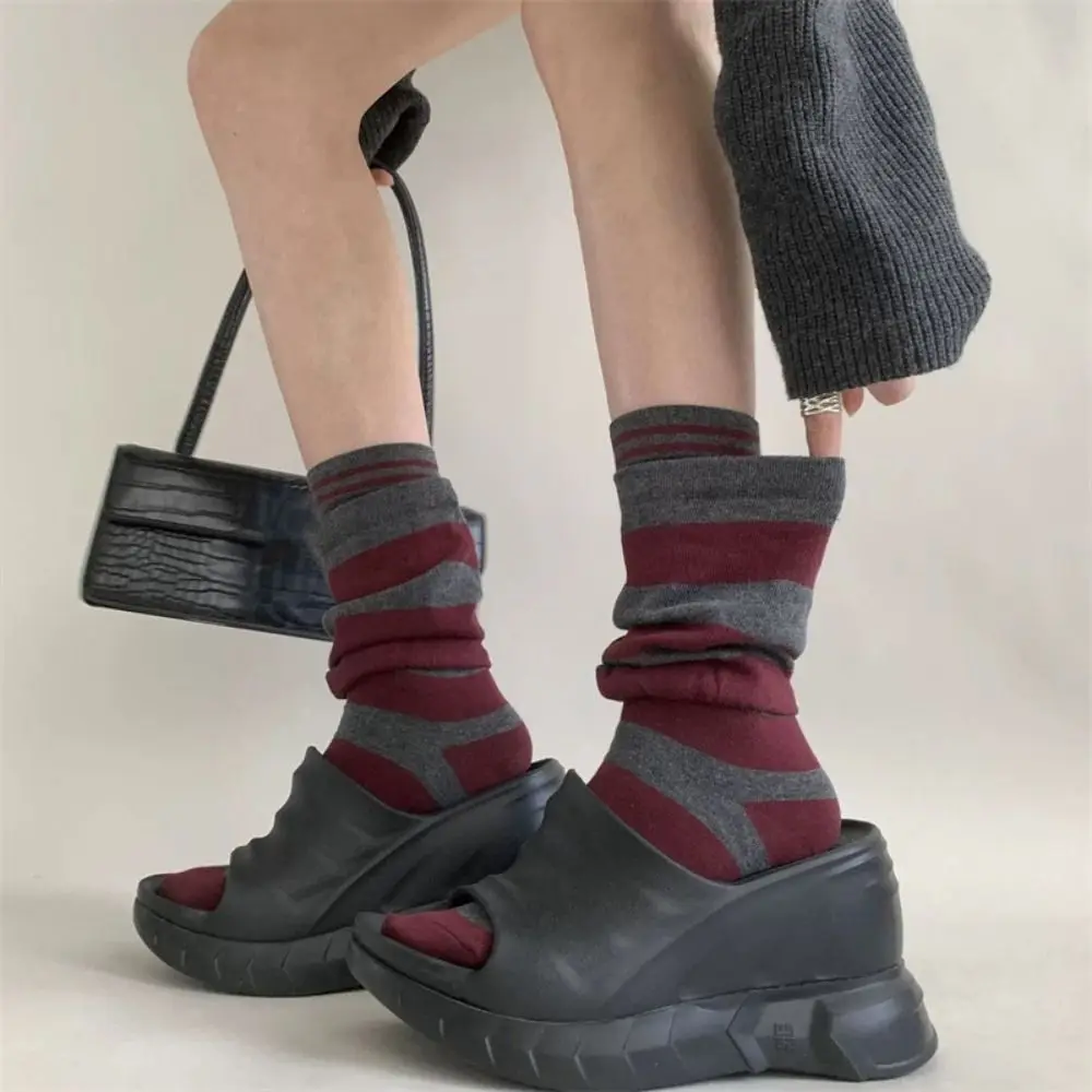 

4Pairs Fake Two Piece Ruffle Stripe Stocking Warm Loose Striped Pile Socks Soft Comfortable Mid-tube Socks Autumn/Winter