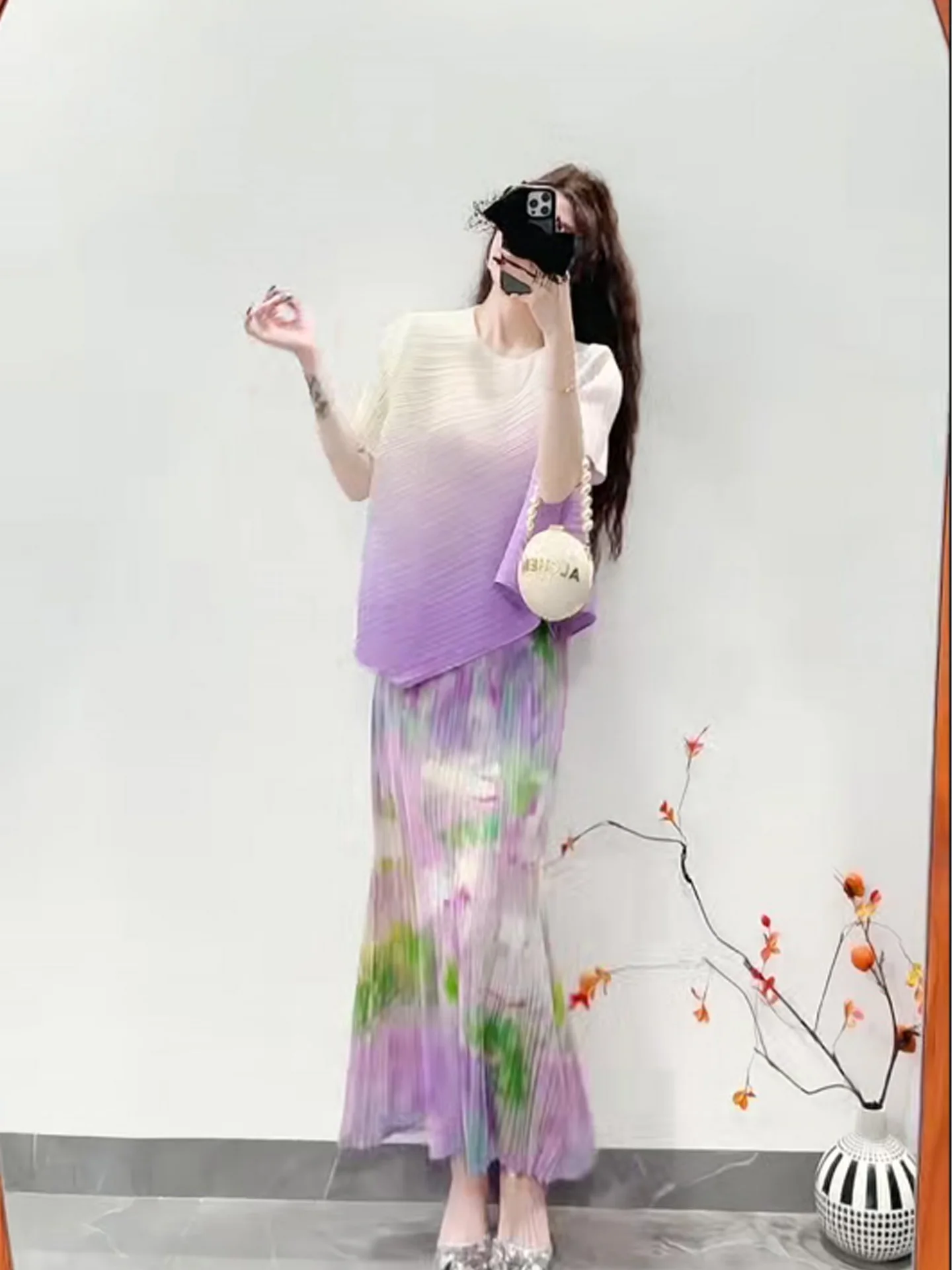 

Шикарный полуформальный комплект из платья и юбки с короткими рукавами и цветочным принтом для женщин, облегающий крой, молодежный стиль, идеально подходит для лета.