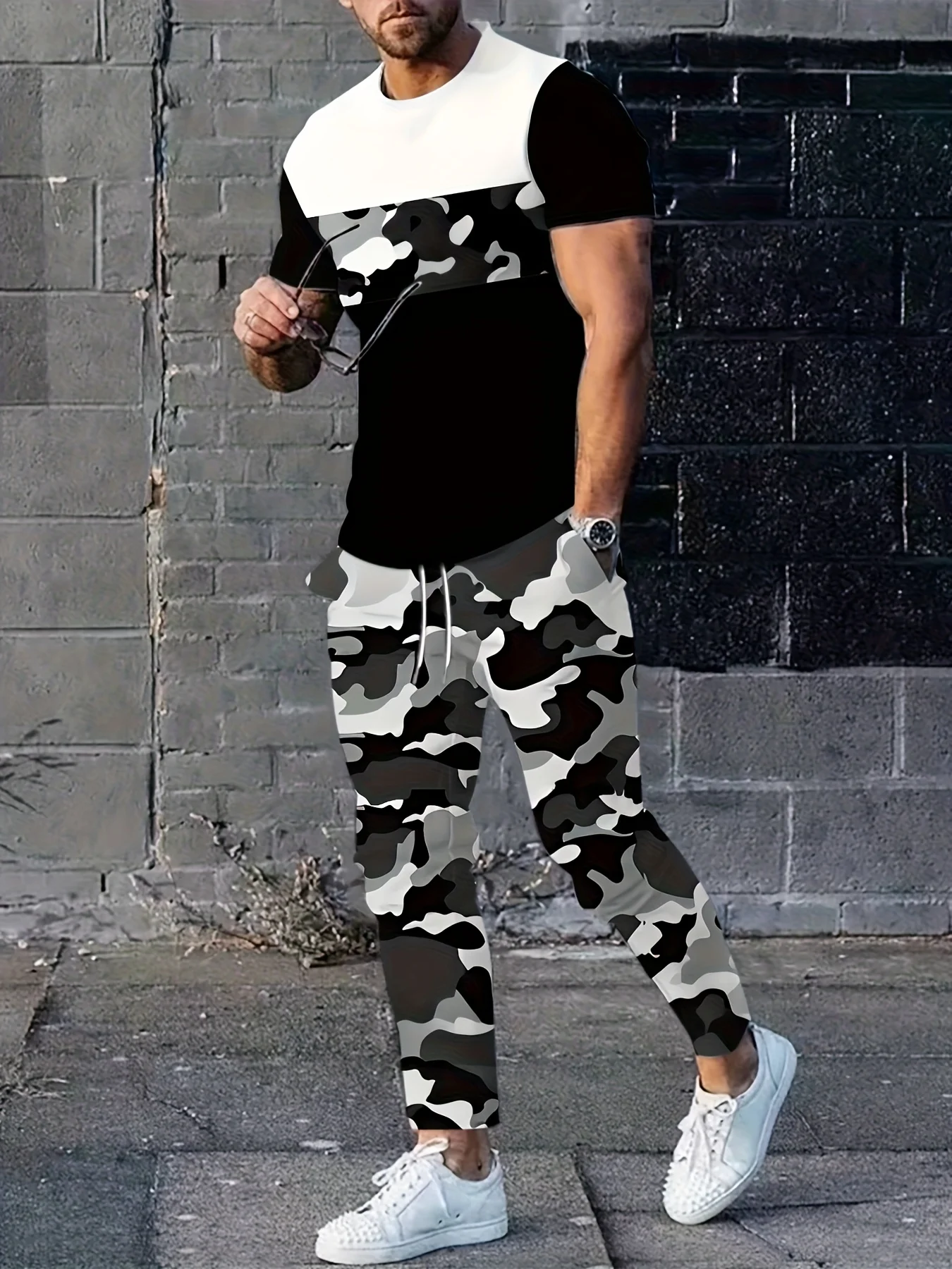 

The 2025 Summer new men's set features 3D camouflage printed casual and fashionable outdoor sportswear