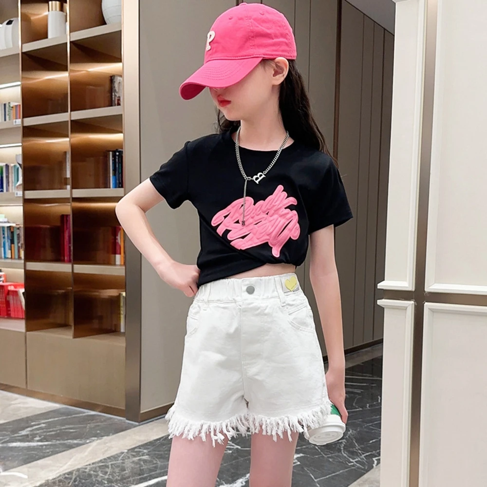 

2025 New Girls Frayed Denim Shorts and Letter-print T-shirt Set, Best-selling Set for Teens Kids' Summer Wear, Hot Pants