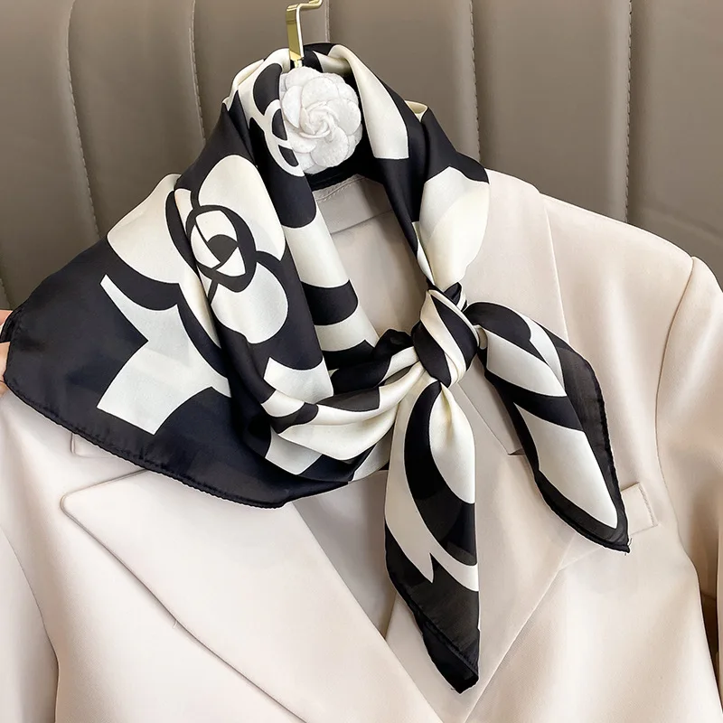 Luxury Design Floral Print 70cm Square Silk Scarf for Women Fashion Decorate Neck Scarves Female Neckerchief Lady Hijab Foulard