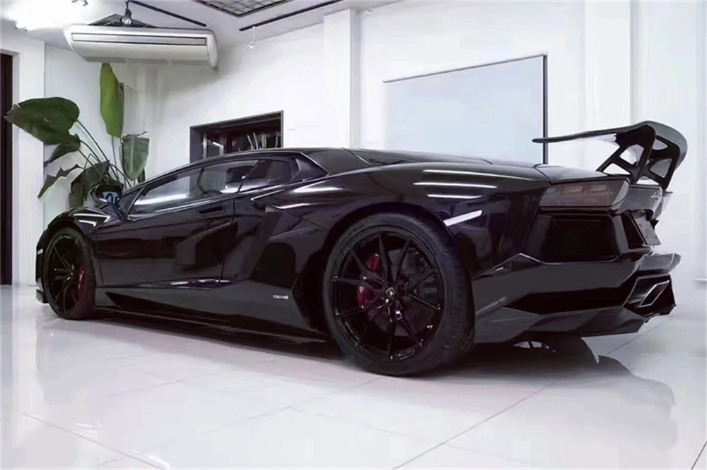 جودة عالية لامبورغيني LP700 DMC نمط طقم الجسم ألياف الكربون الجبهة الشفاه الخلفية الناشر الجانب تنورة الخلفية سبويلر الوفير