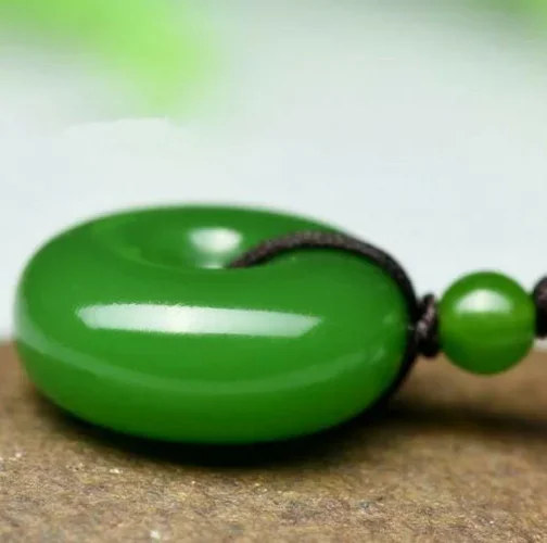 Natural Green Chinese Jade Donut Pendant Jadeite Necklace Charm Jewellery Fashion Accessories Hand-Carved Luck Amulet Gifts