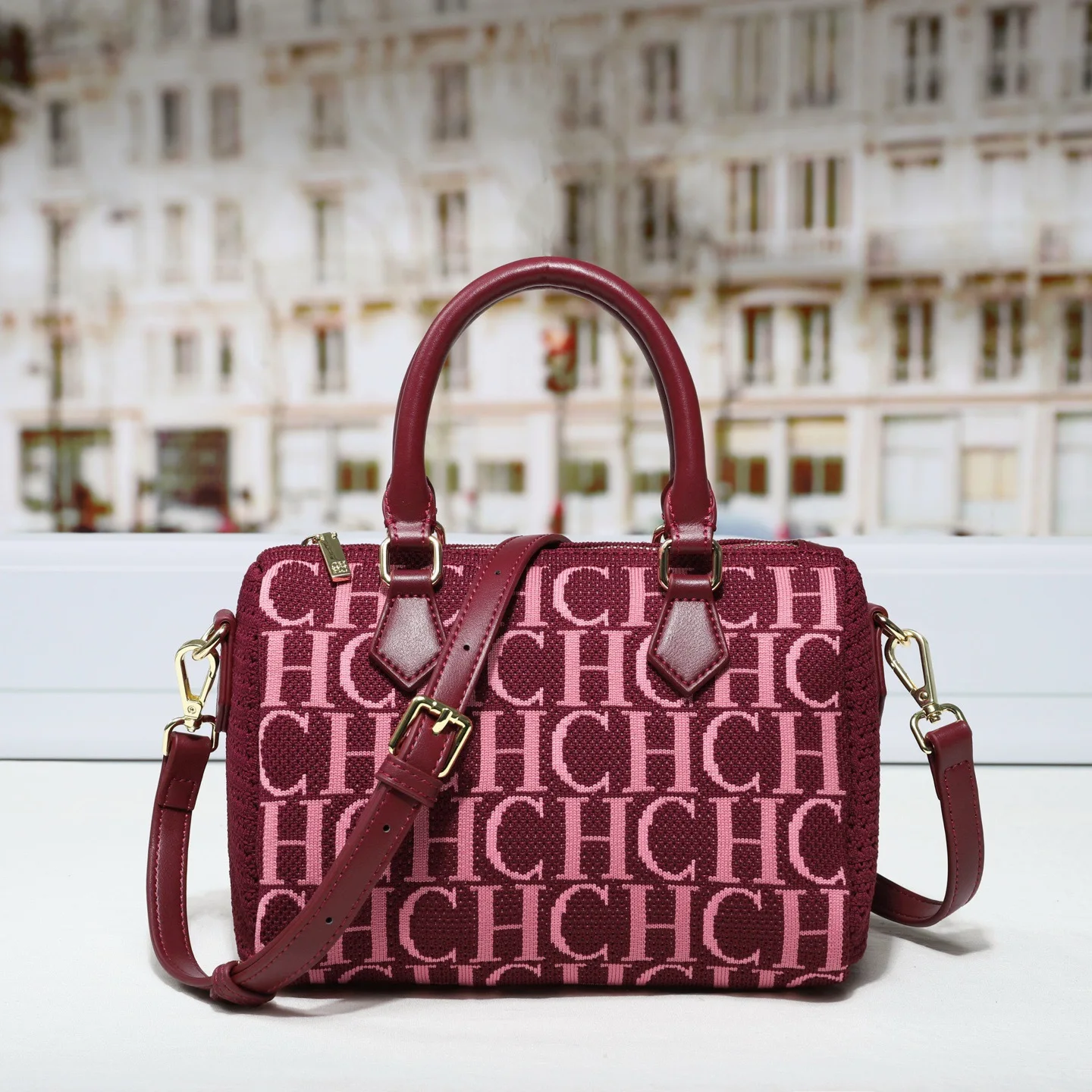 Nuevo Bolso de Mano 2026 de Al - Luxury Bags News reseña y precio