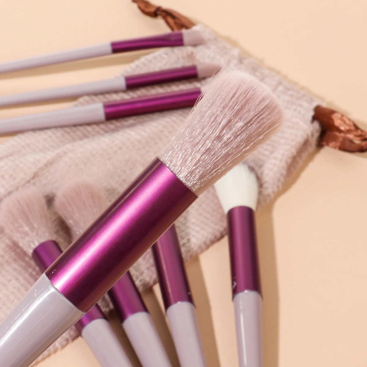 Ensemble de pinceaux de maquillage 13 pièces, comprenant correcteur, Blush, poudre, ombre à paupières, surligneur, fond de teint, outils cosmétiques essentiels