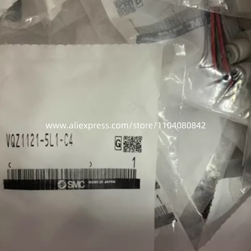 

New SMC Solenoid valve VQZ1121-5L1-C4 VQZ1221-4LB-M5
